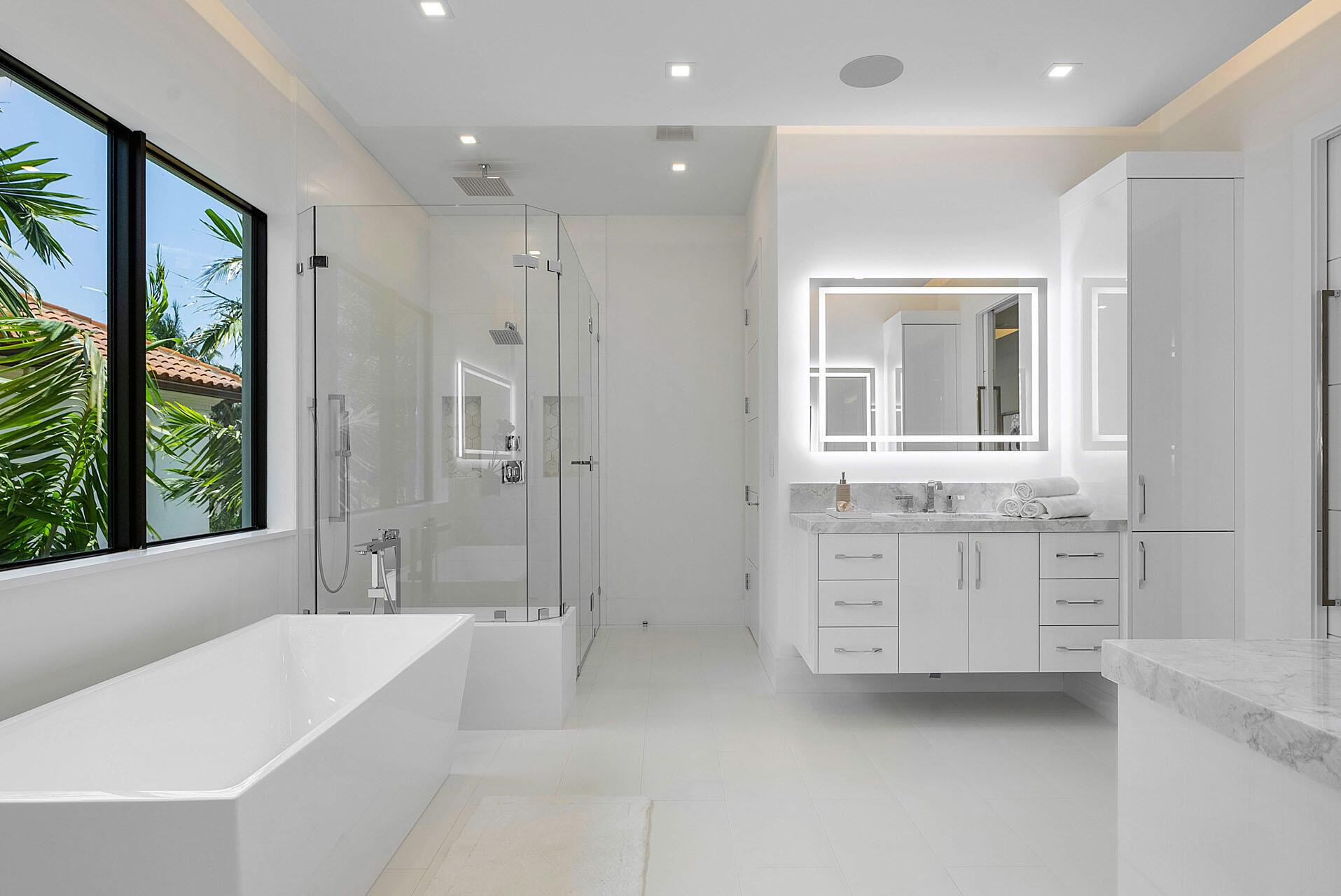 ROYAL PALM YACHT & COUNTR - Residential