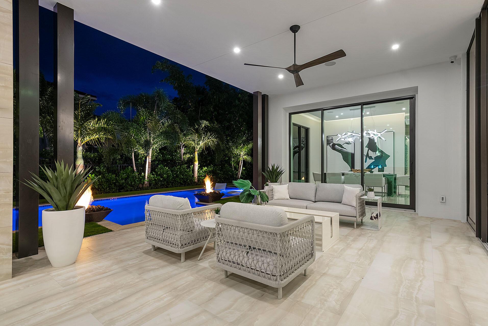 ROYAL PALM YACHT & COUNTR - Residential