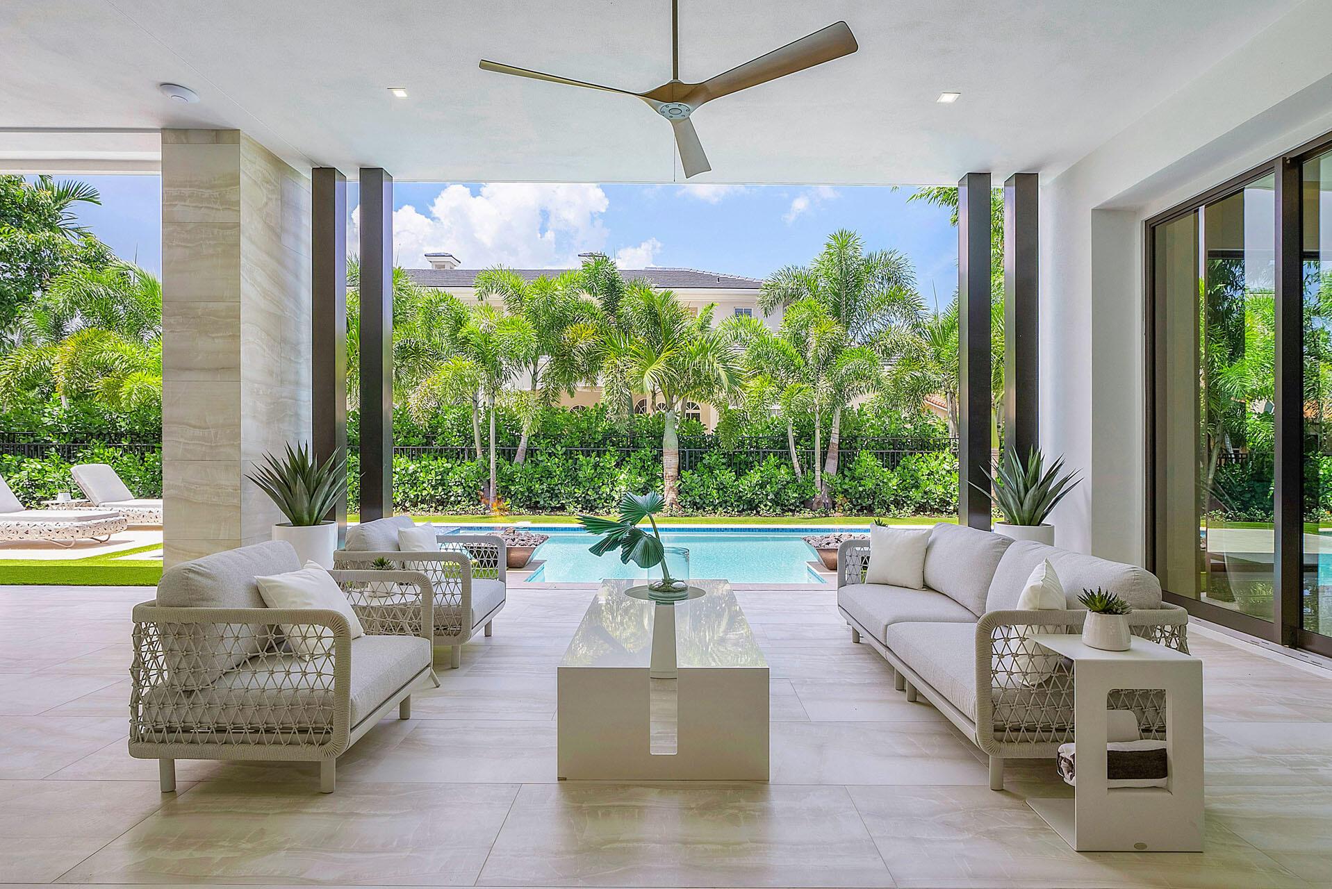 ROYAL PALM YACHT & COUNTR - Residential