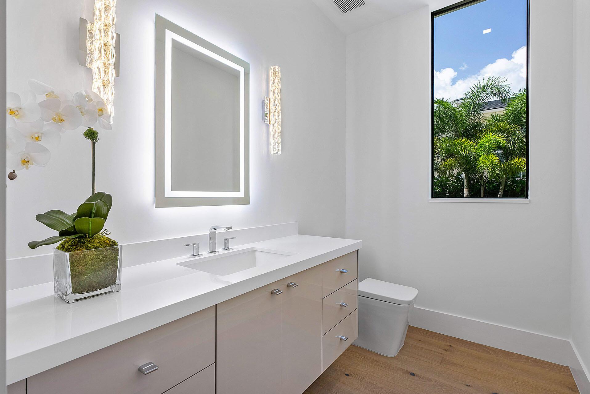 ROYAL PALM YACHT & COUNTR - Residential