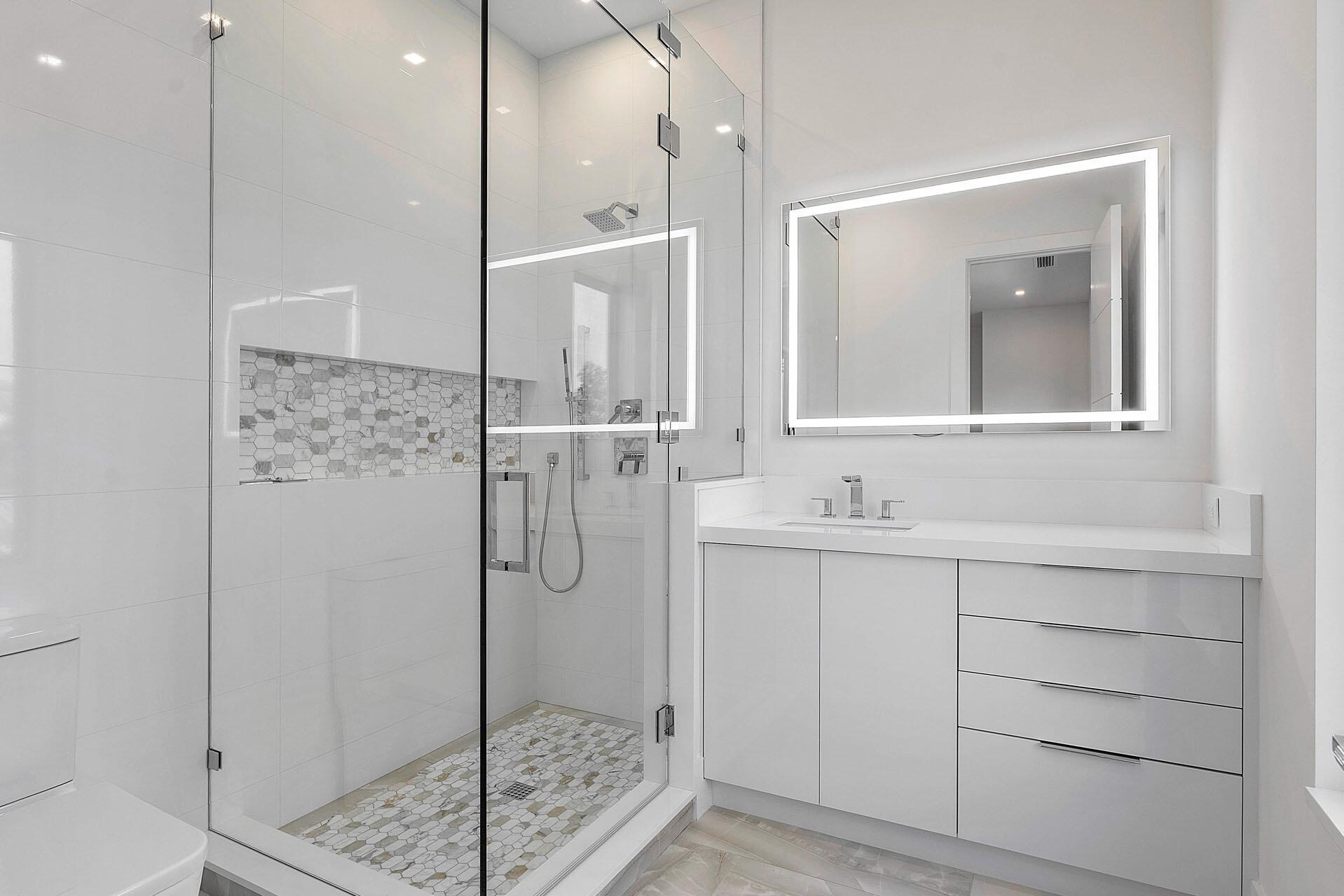 ROYAL PALM YACHT & COUNTR - Residential