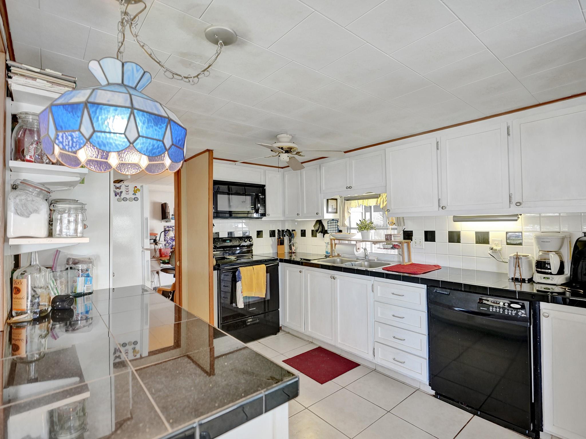 Park City Sec Two 56-25 B - Residential