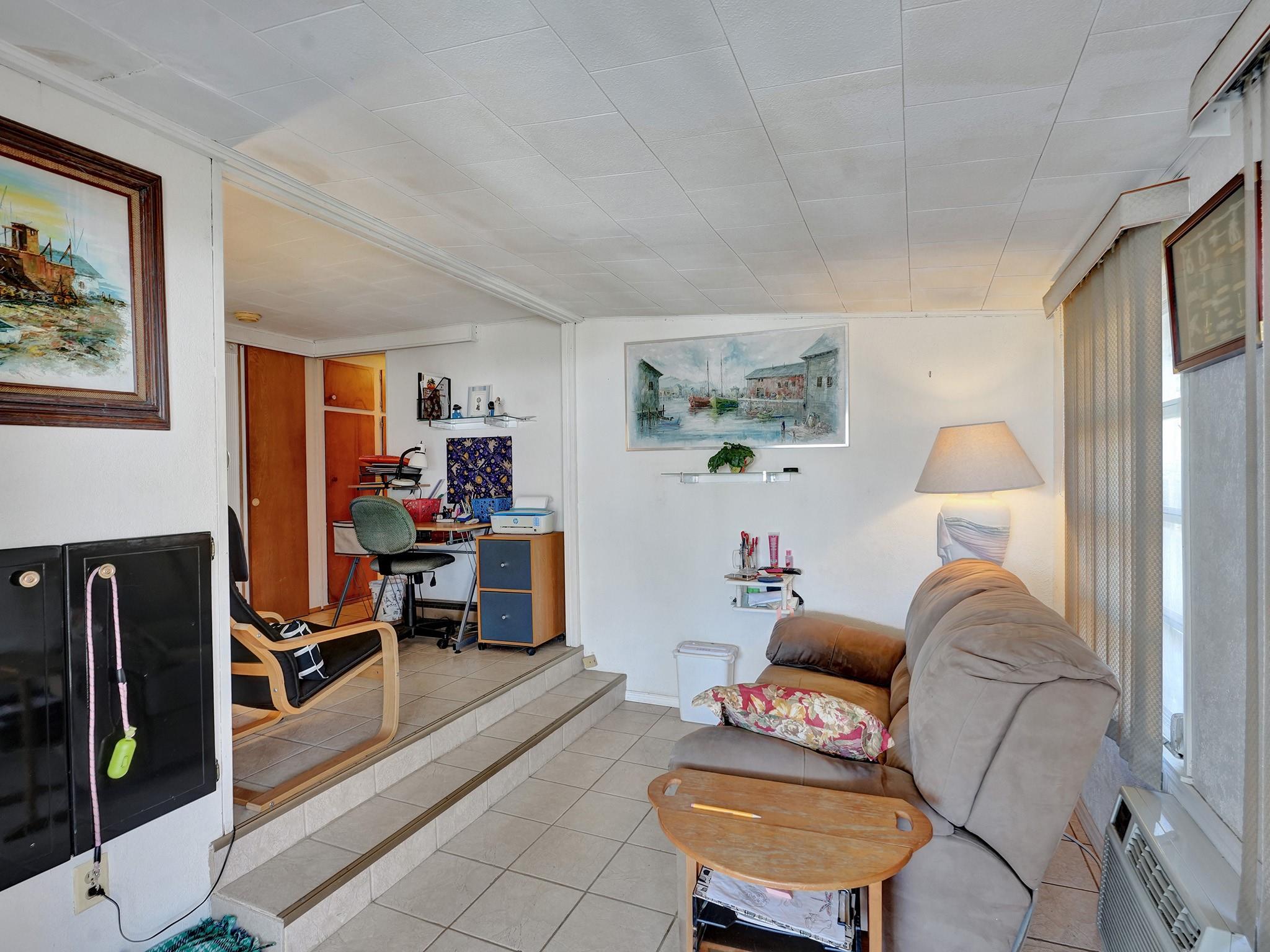 Park City Sec Two 56-25 B - Residential