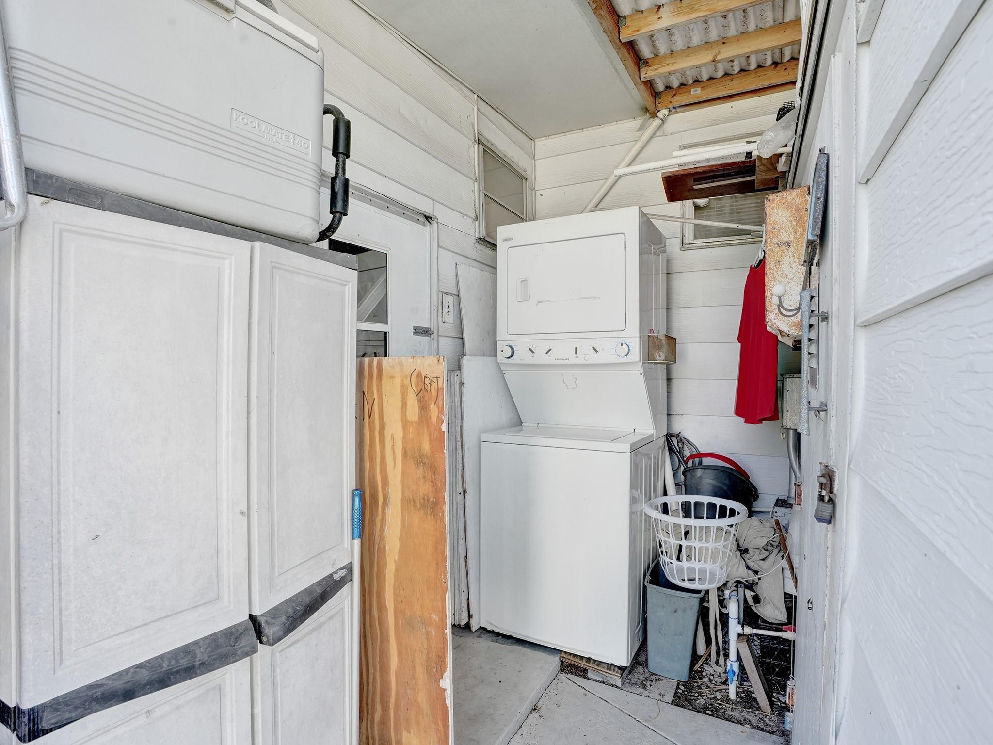 Park City Sec Two 56-25 B - Residential