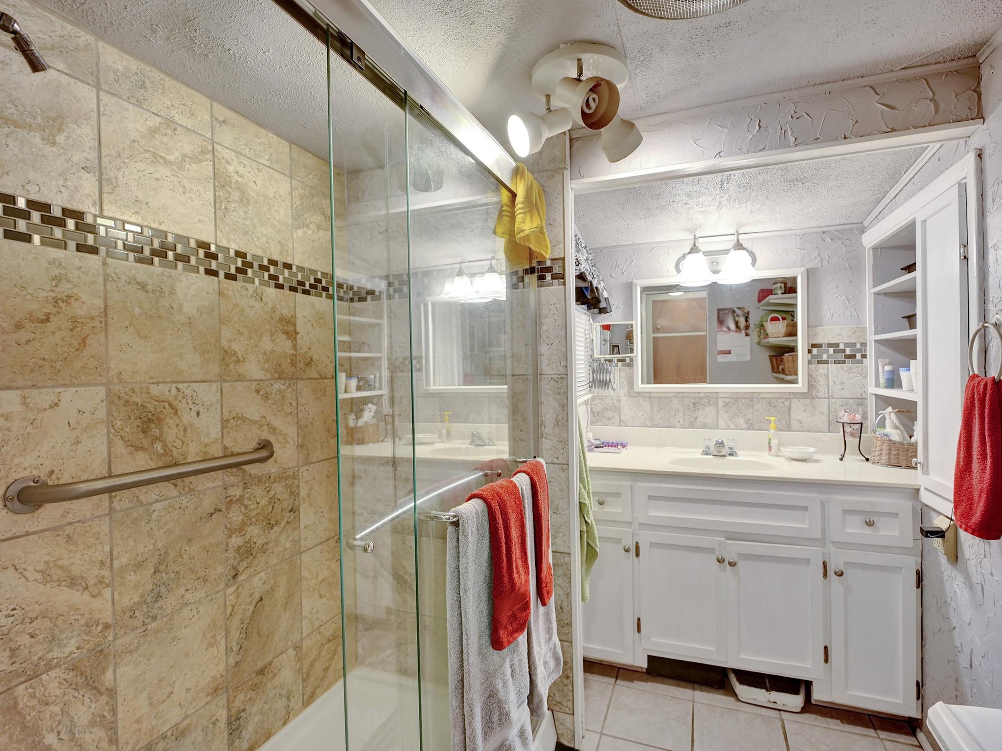 Park City Sec Two 56-25 B - Residential