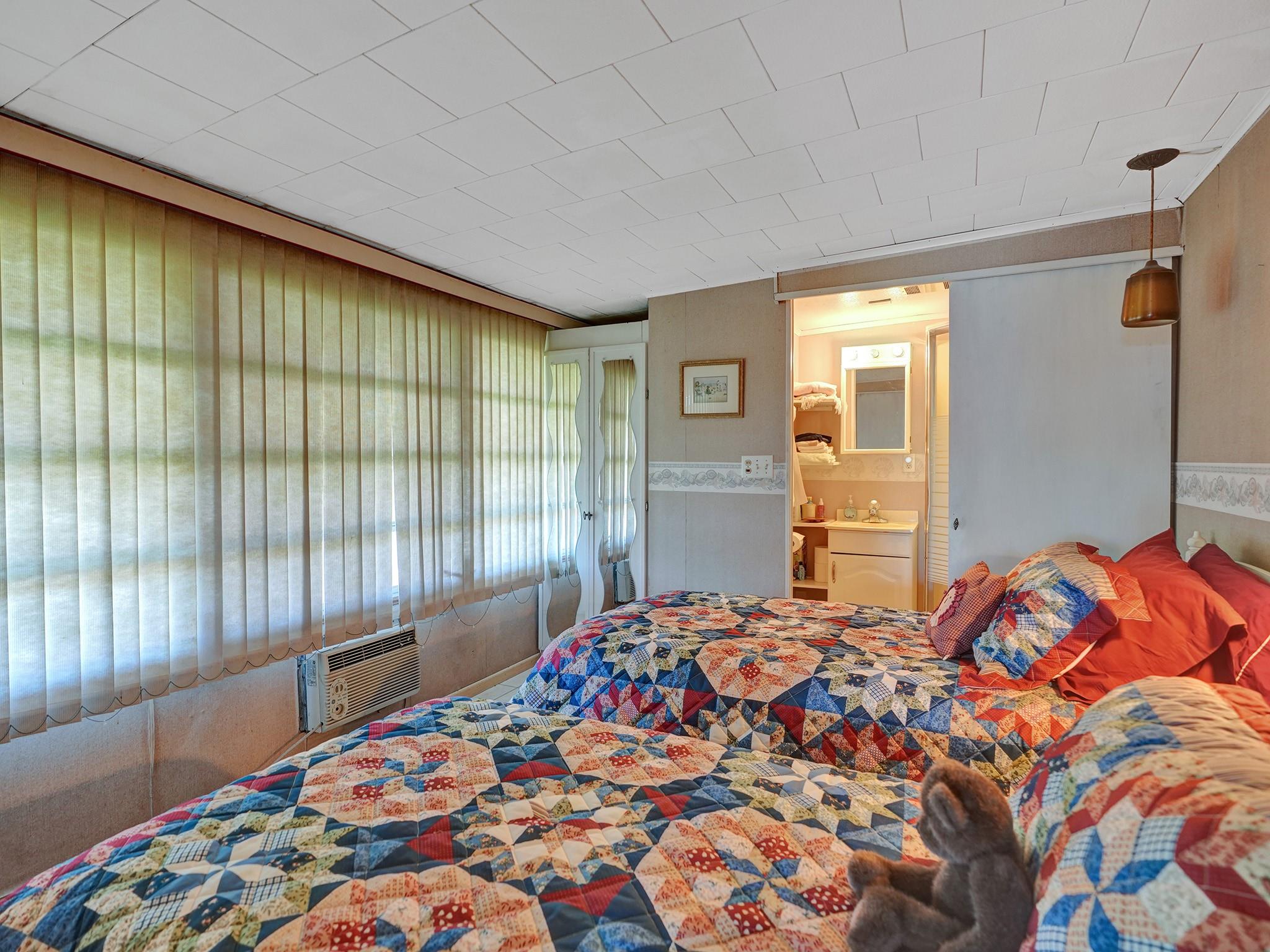 Park City Sec Two 56-25 B - Residential