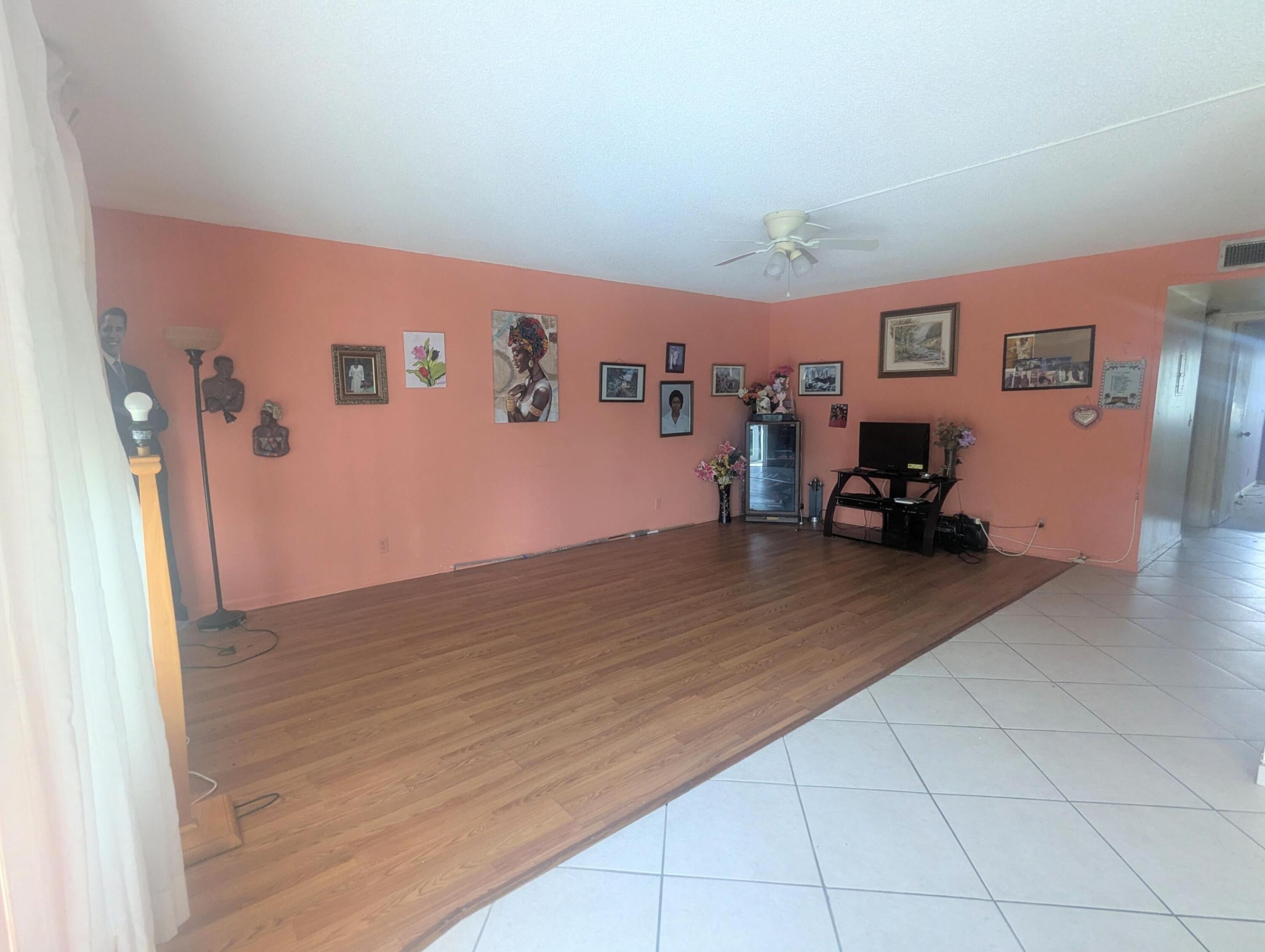 205 Wellington M