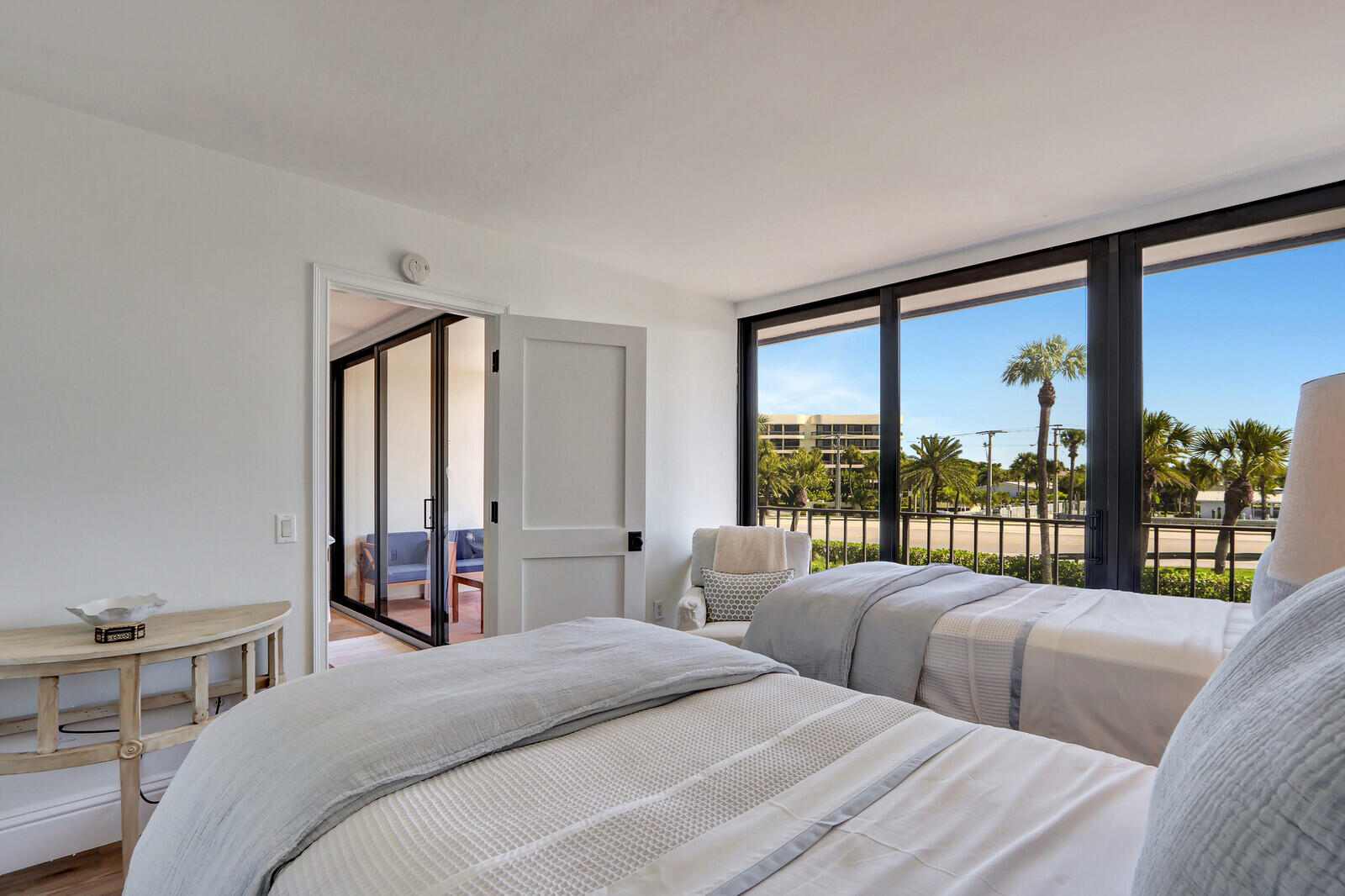 OCEAN VILLAS CONDO APTS - Residential Lease