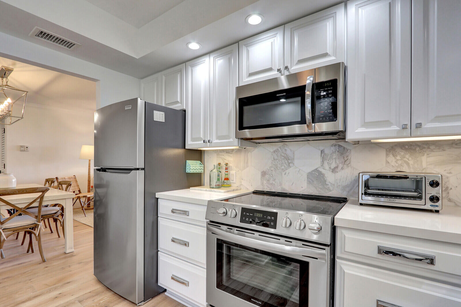 OCEAN VILLAS CONDO APTS - Residential Lease