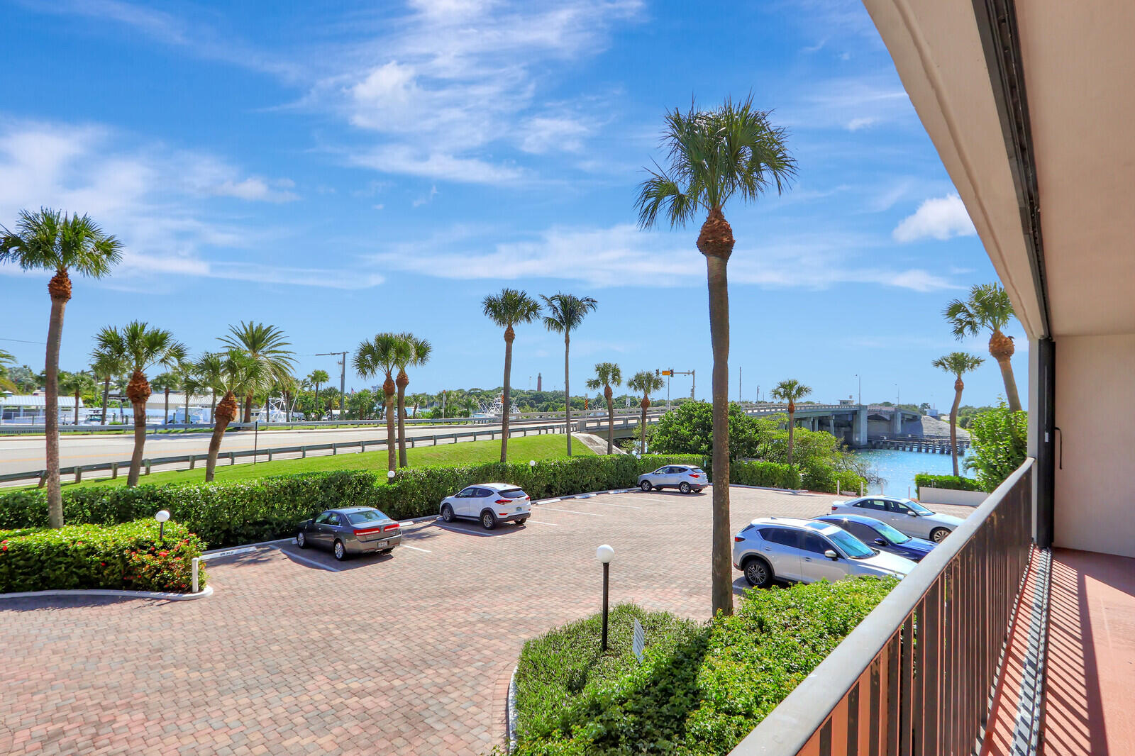 OCEAN VILLAS CONDO APTS - Residential Lease