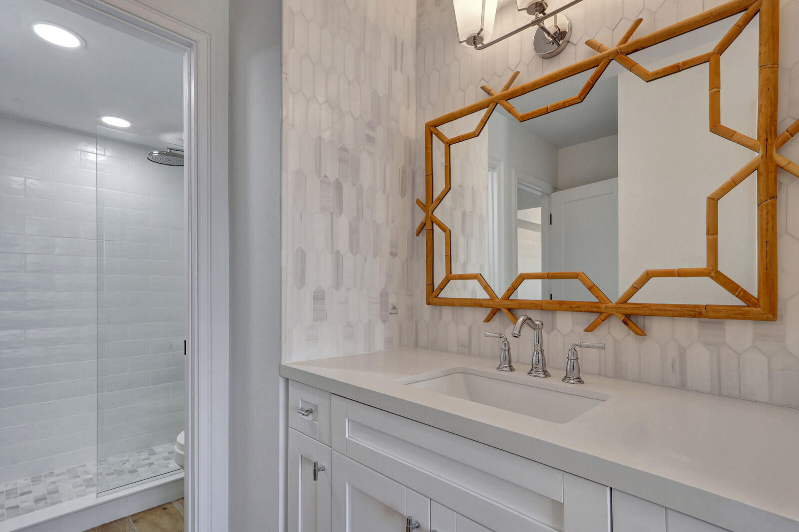 OCEAN VILLAS CONDO APTS - Residential Lease