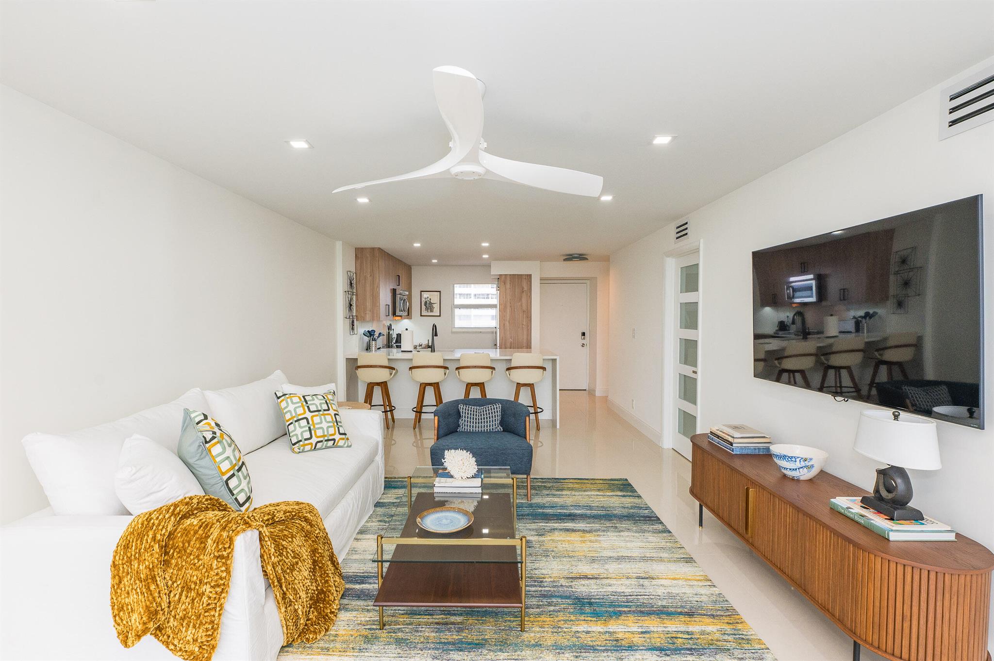 1391 S Ocean Boulevard 906