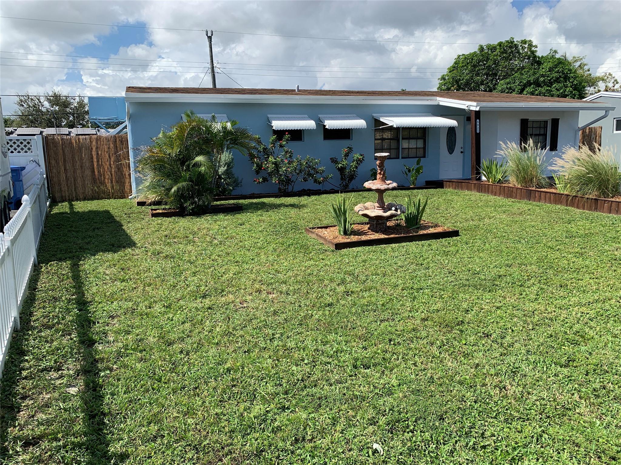 COLLIER ESTATES 1ST ADD - Residential