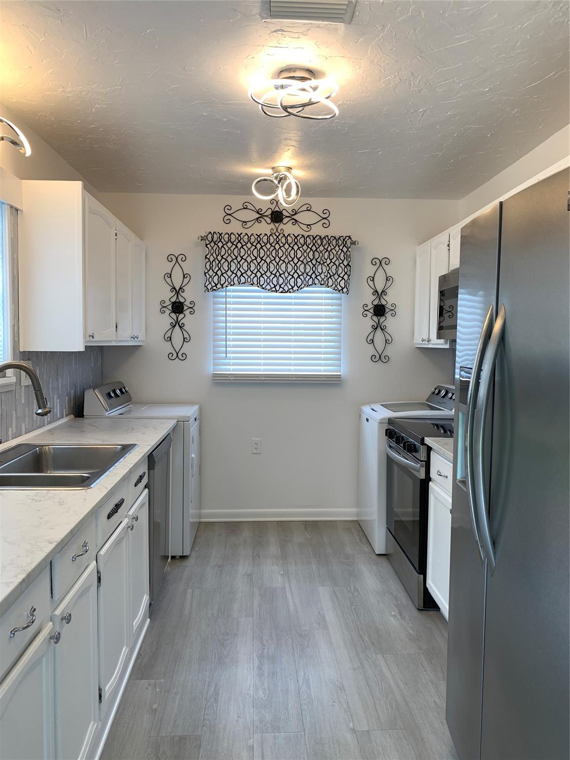 COLLIER ESTATES 1ST ADD - Residential