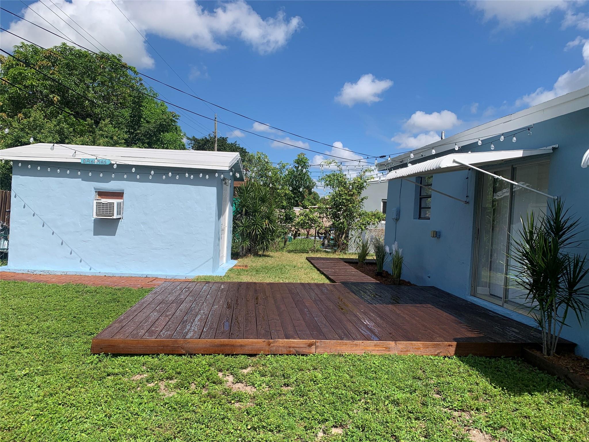 COLLIER ESTATES 1ST ADD - Residential