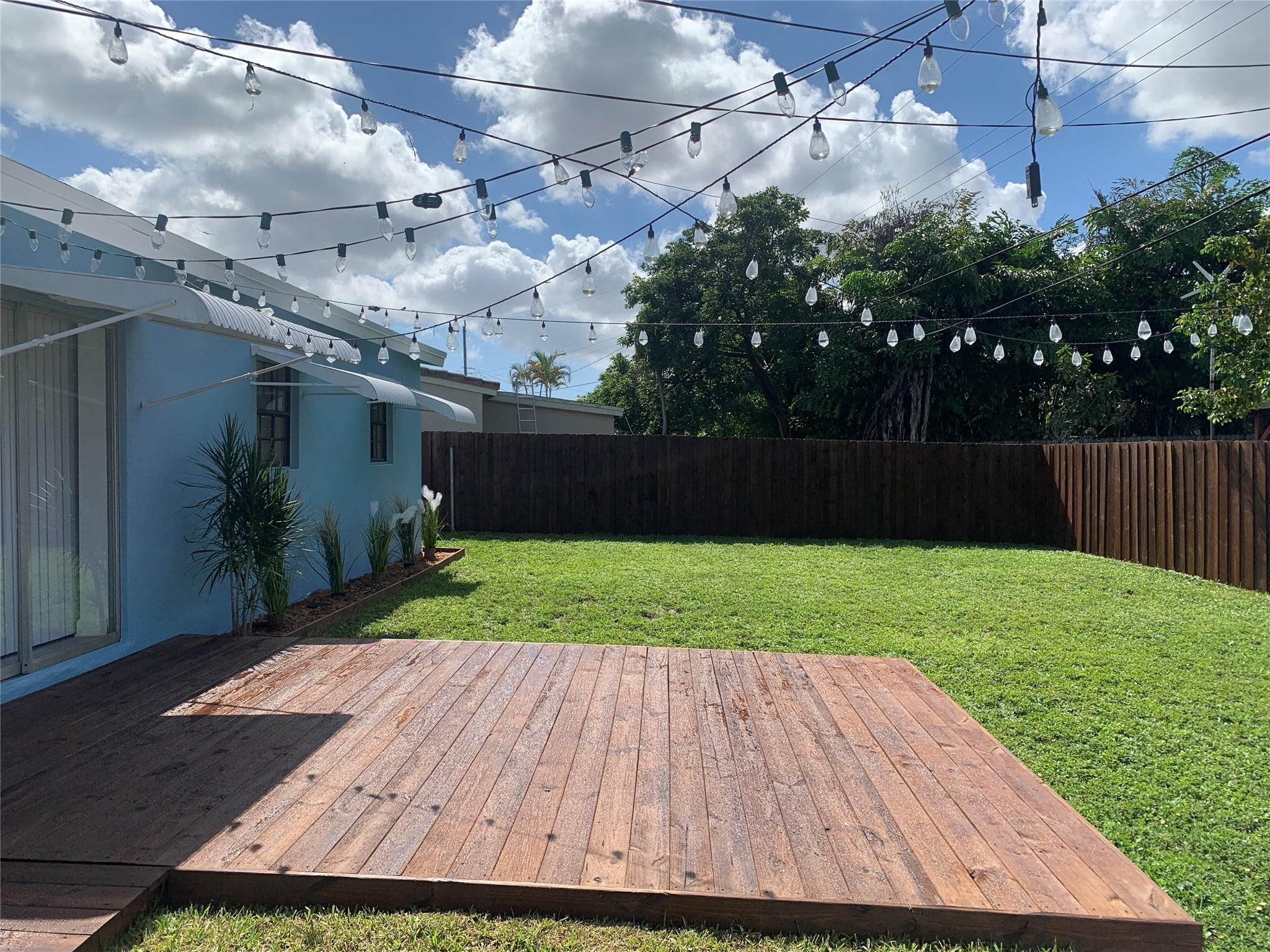 COLLIER ESTATES 1ST ADD - Residential