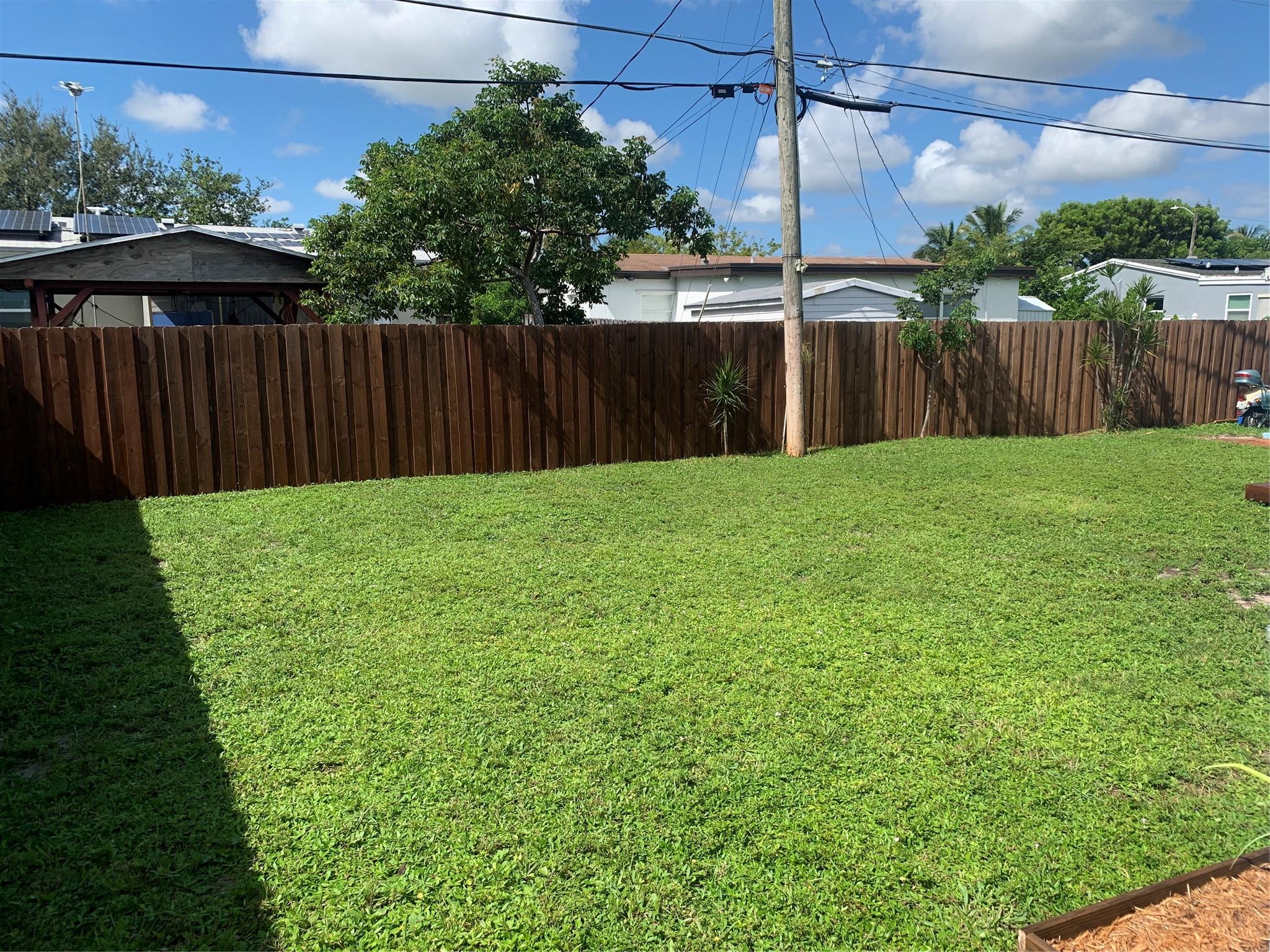 COLLIER ESTATES 1ST ADD - Residential