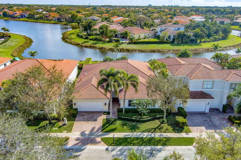 Photo of 218 Sedona Way, Palm Beach Gardens, FL 33418 (MLS # R11064214)