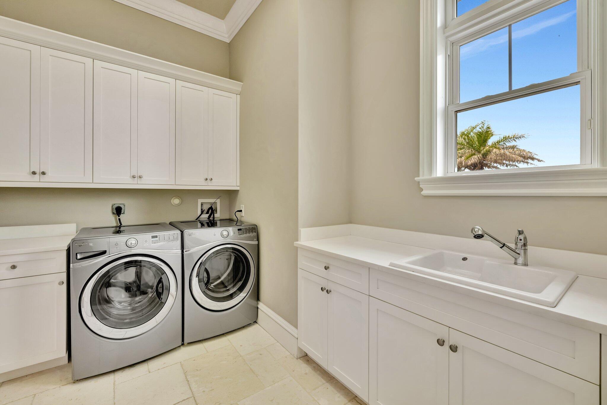 DIAMOND SANDS - Residential