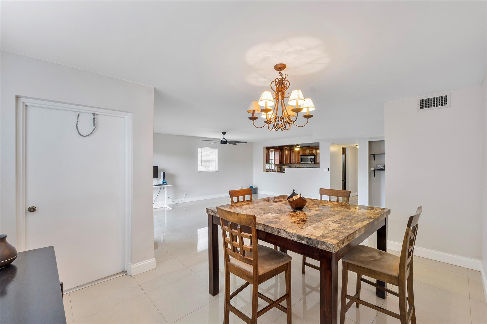 View photos, virtual tours, details... 4154 NW 90th Ave 201