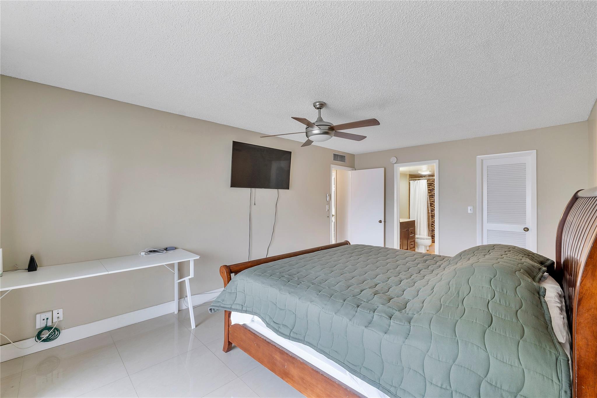 Ramblewood East Condos - Residential