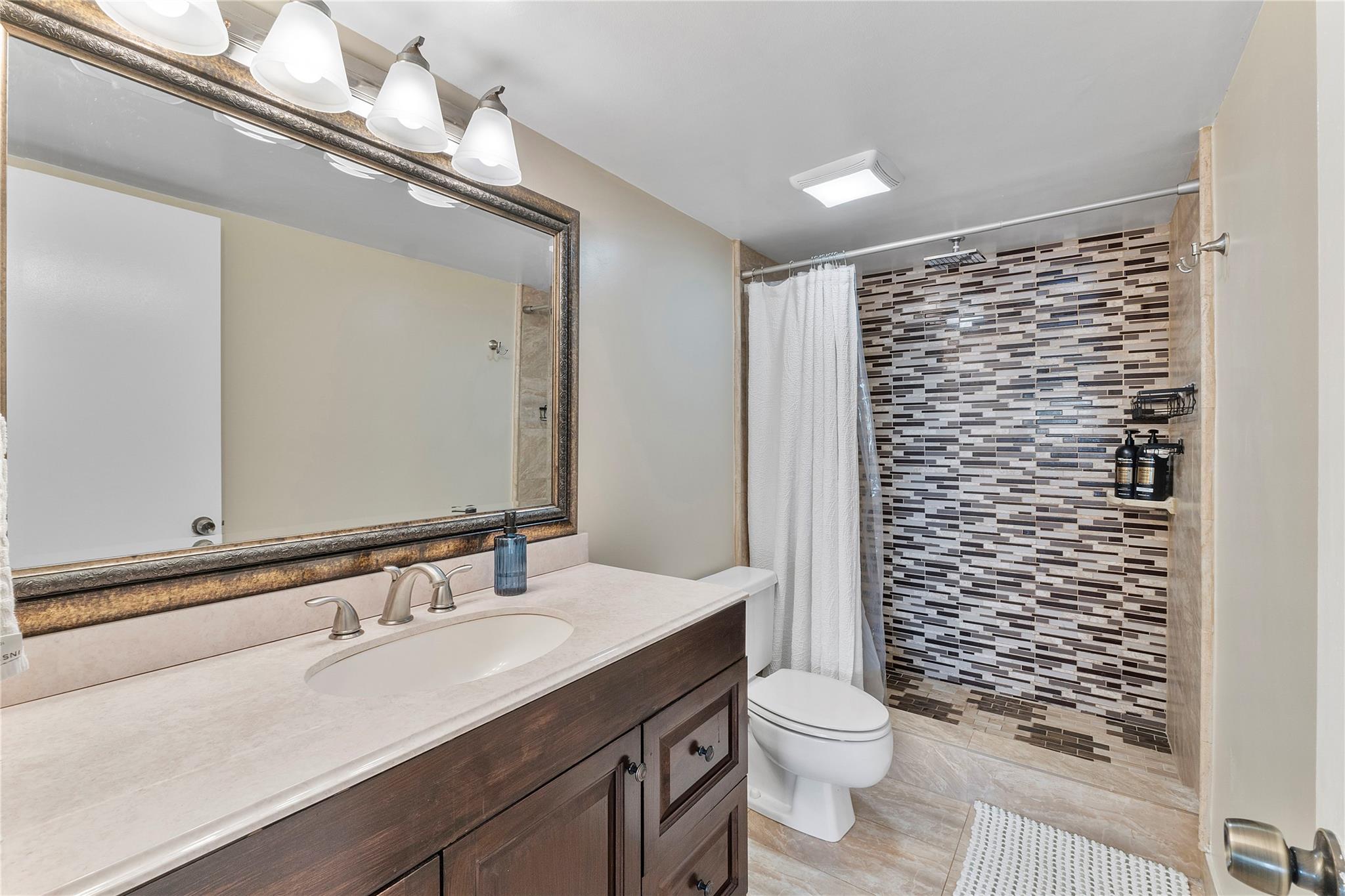 Ramblewood East Condos - Residential