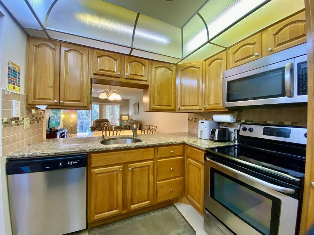 Nassau Village West II Co - Residential Lease