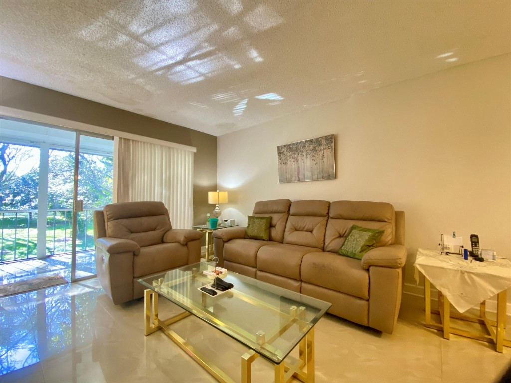 Nassau Village West II Co - Residential Lease