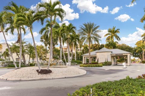 17 Royal Palm Way 1050 Boca Raton FL 33432