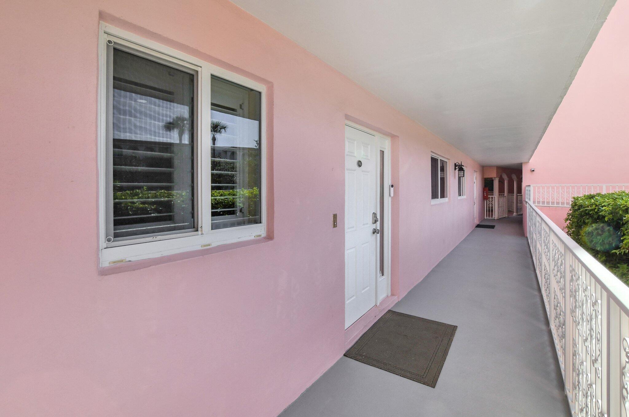 1099 S Ocean Boulevard S 105