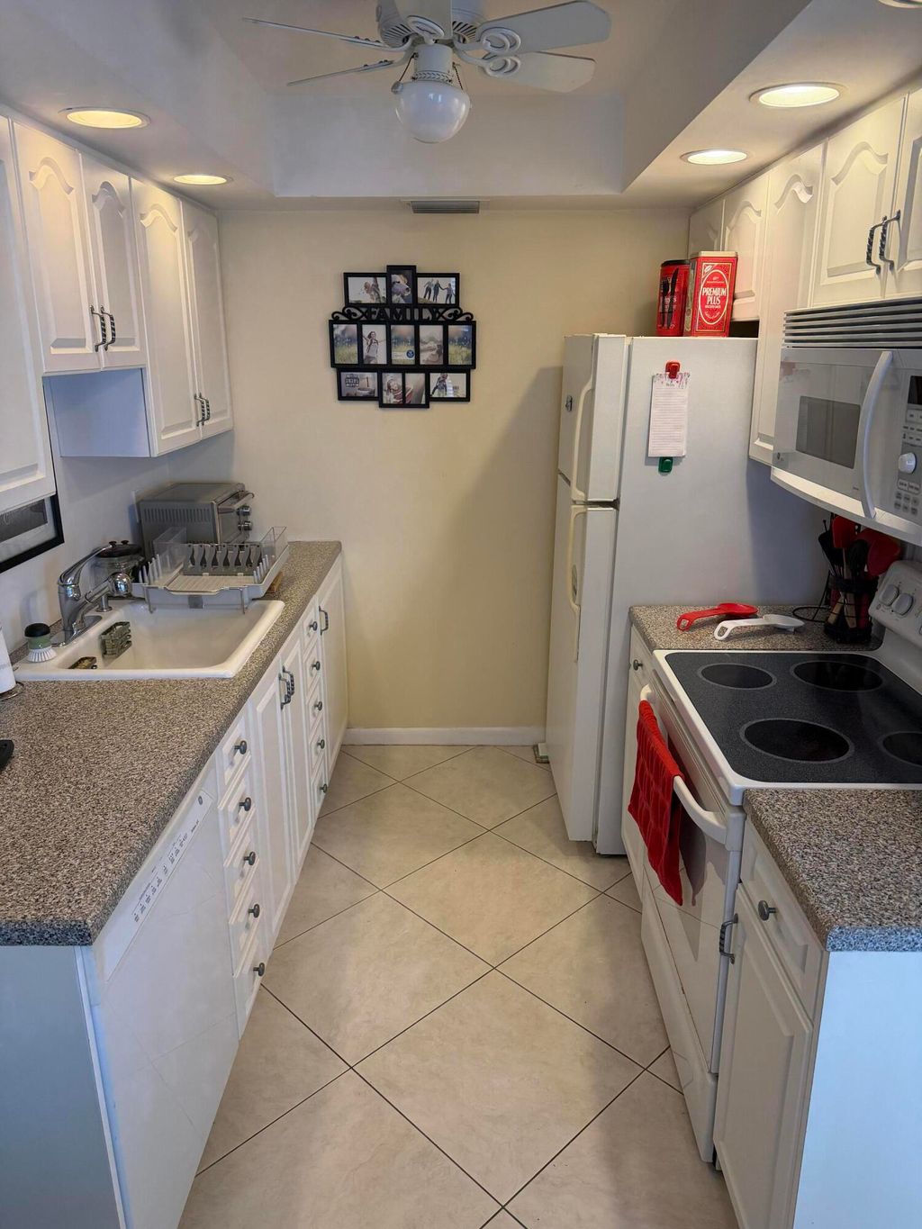 Photo of 4042 Exeter C, Boca Raton, FL 33434 (MLS # B26030275)