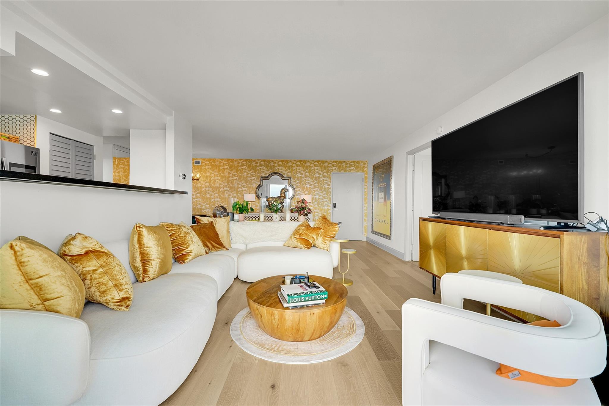 2841 N Ocean Blvd 1004