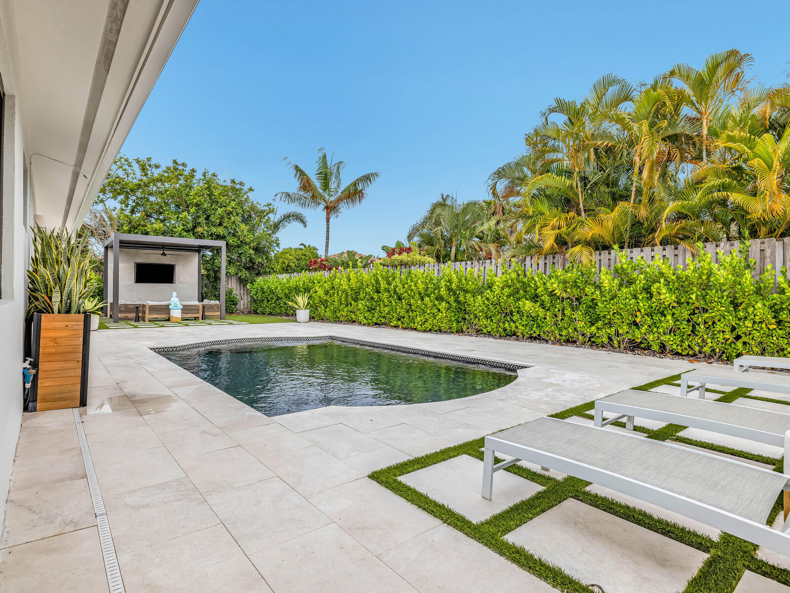 POMPANO WATERWAY ESTATES - Residential