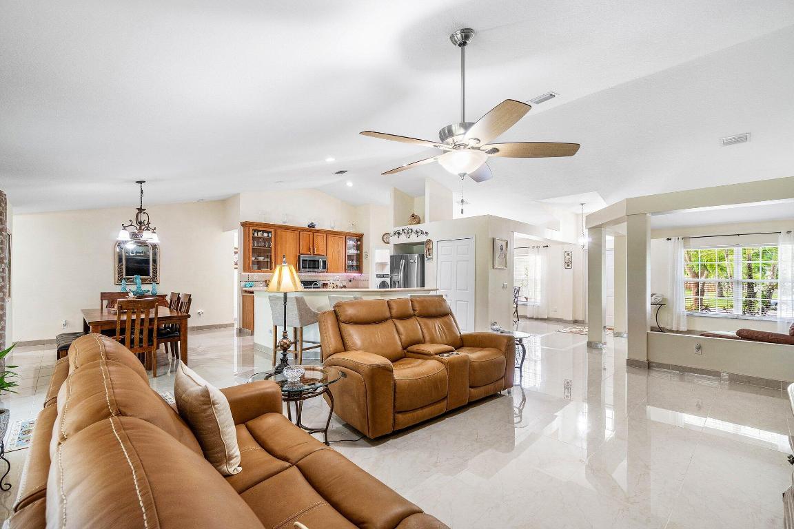 PORT ST LUCIE SECTION 11 - Residential