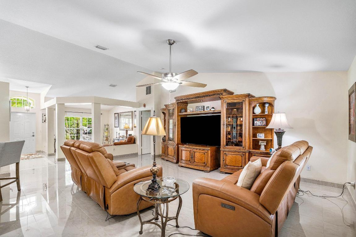 PORT ST LUCIE SECTION 11 - Residential