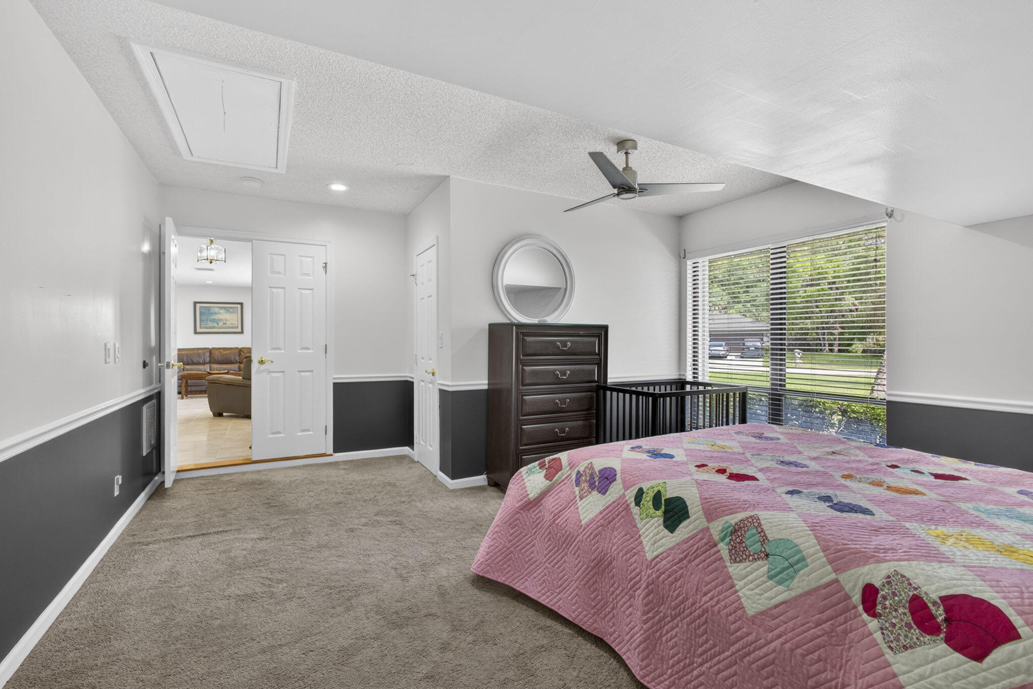 PINEWOOD EAST 2 OF WELLINGTON - Residential