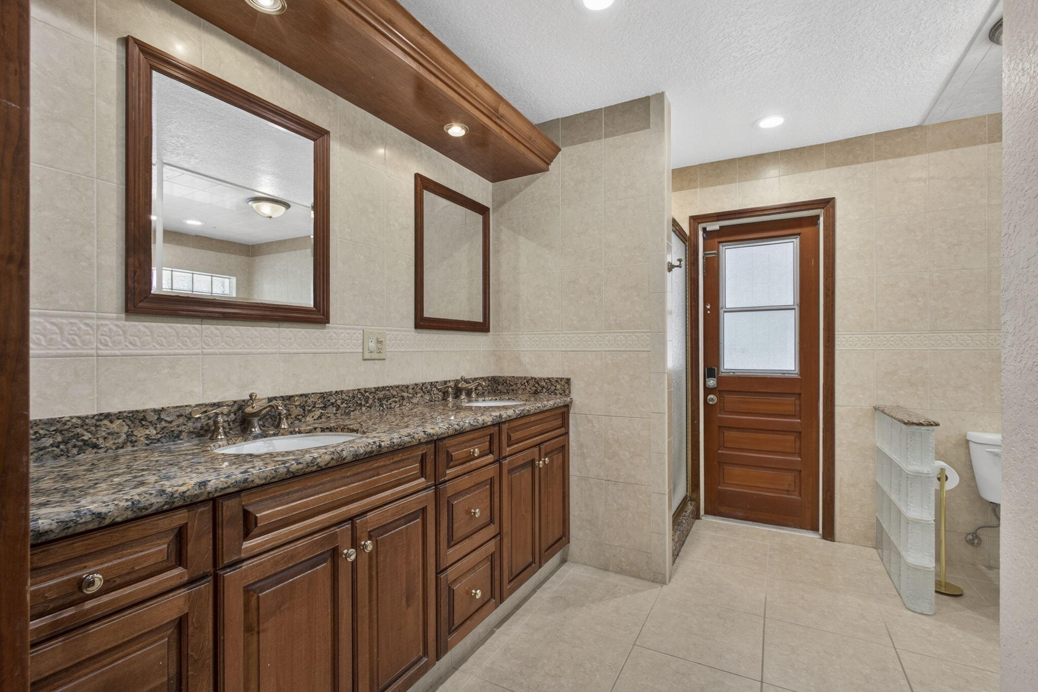 PINEWOOD EAST 2 OF WELLINGTON - Residential