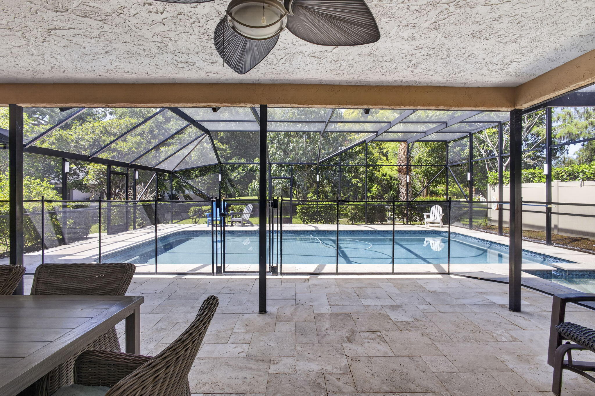 PINEWOOD EAST 2 OF WELLINGTON - Residential