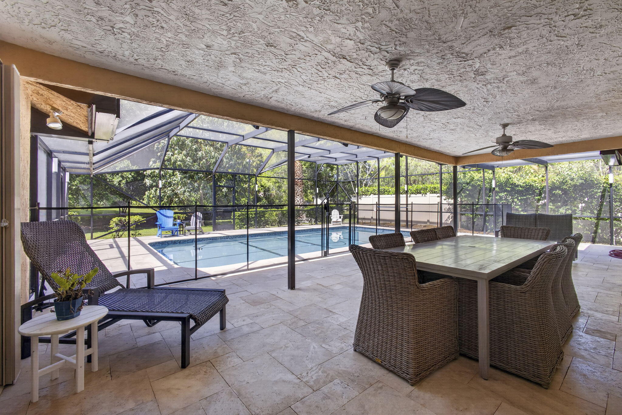 PINEWOOD EAST 2 OF WELLINGTON - Residential