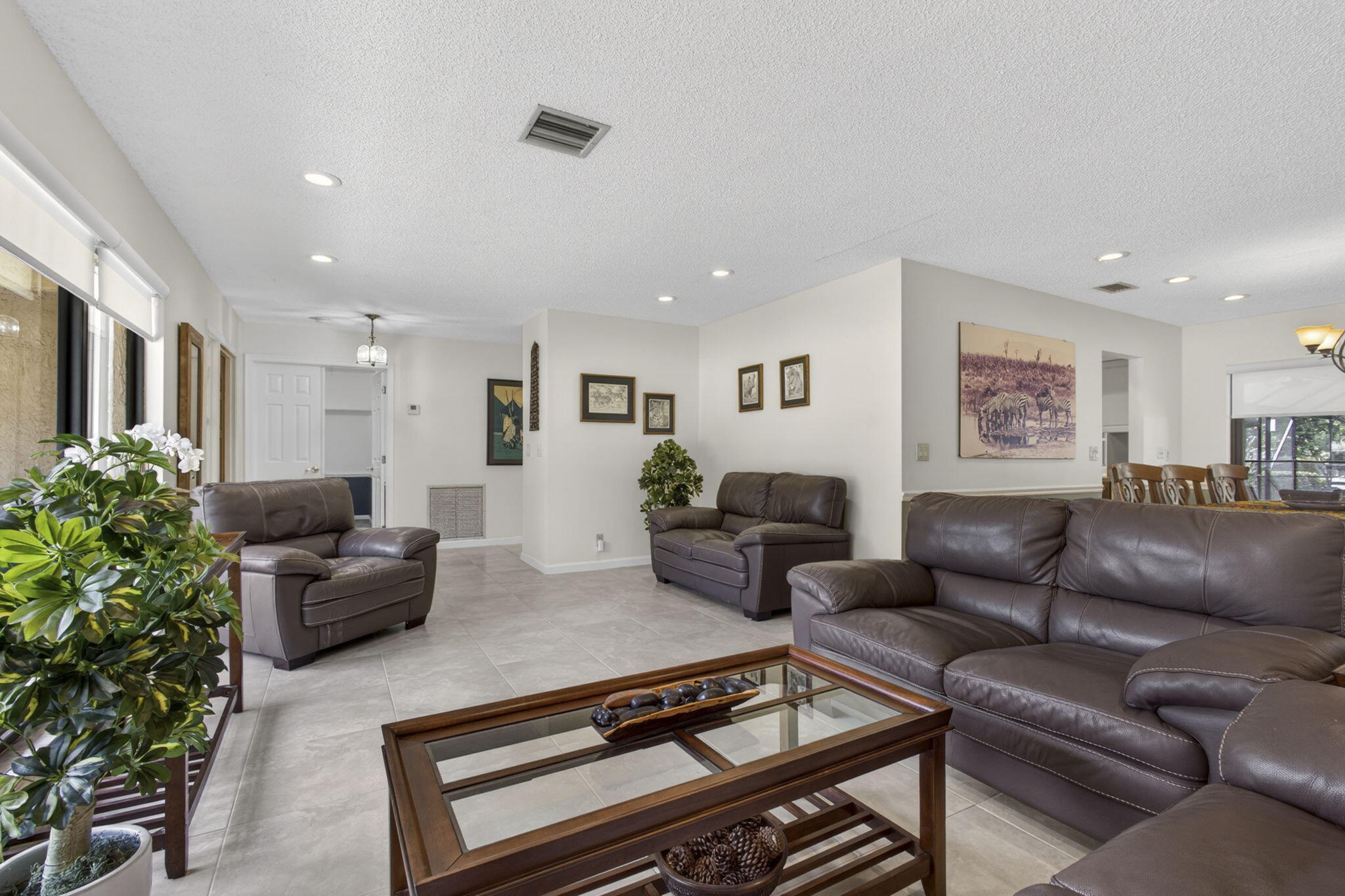 PINEWOOD EAST 2 OF WELLINGTON - Residential