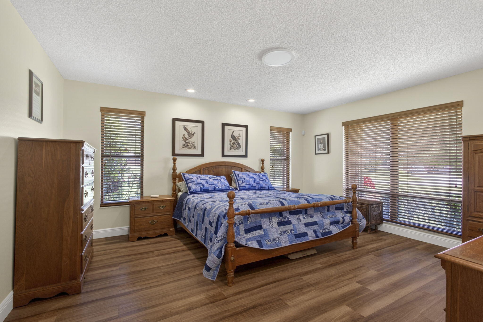 PINEWOOD EAST 2 OF WELLINGTON - Residential