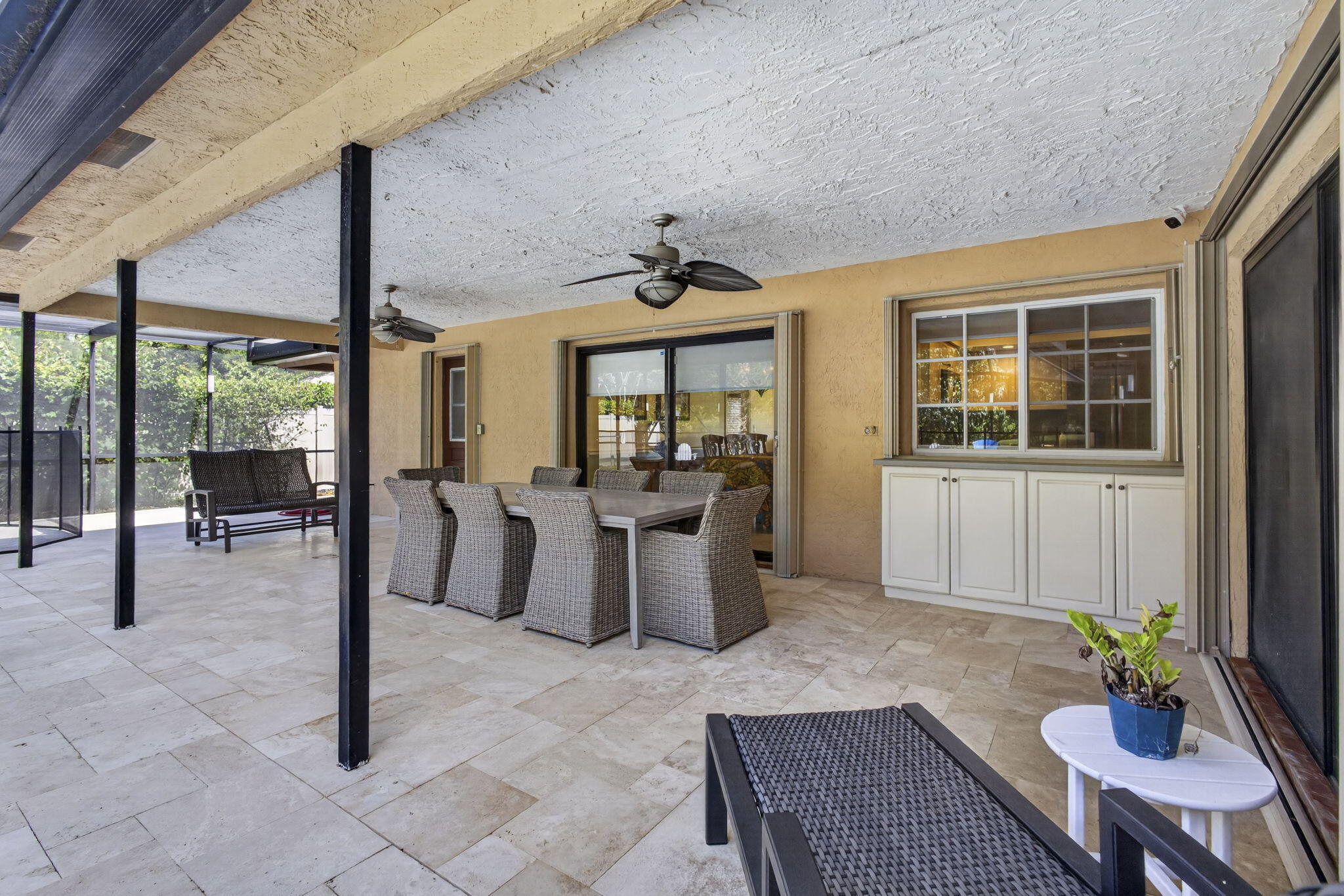 PINEWOOD EAST 2 OF WELLINGTON - Residential