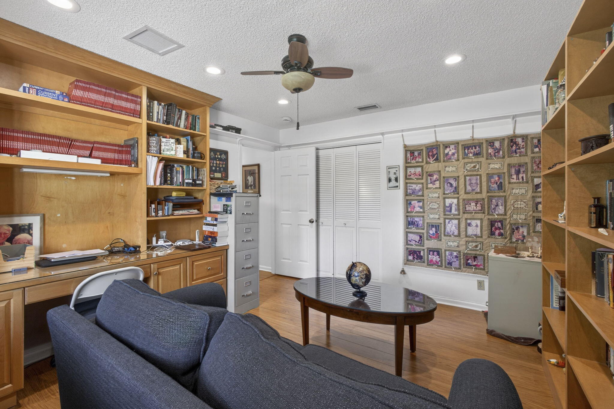 PINEWOOD EAST 2 OF WELLINGTON - Residential