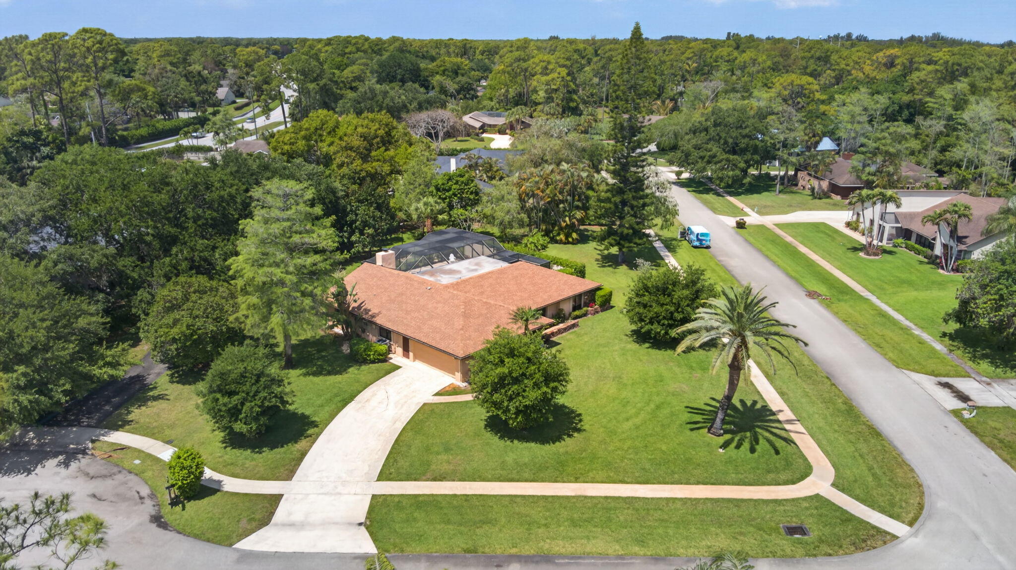 PINEWOOD EAST 2 OF WELLINGTON - Residential