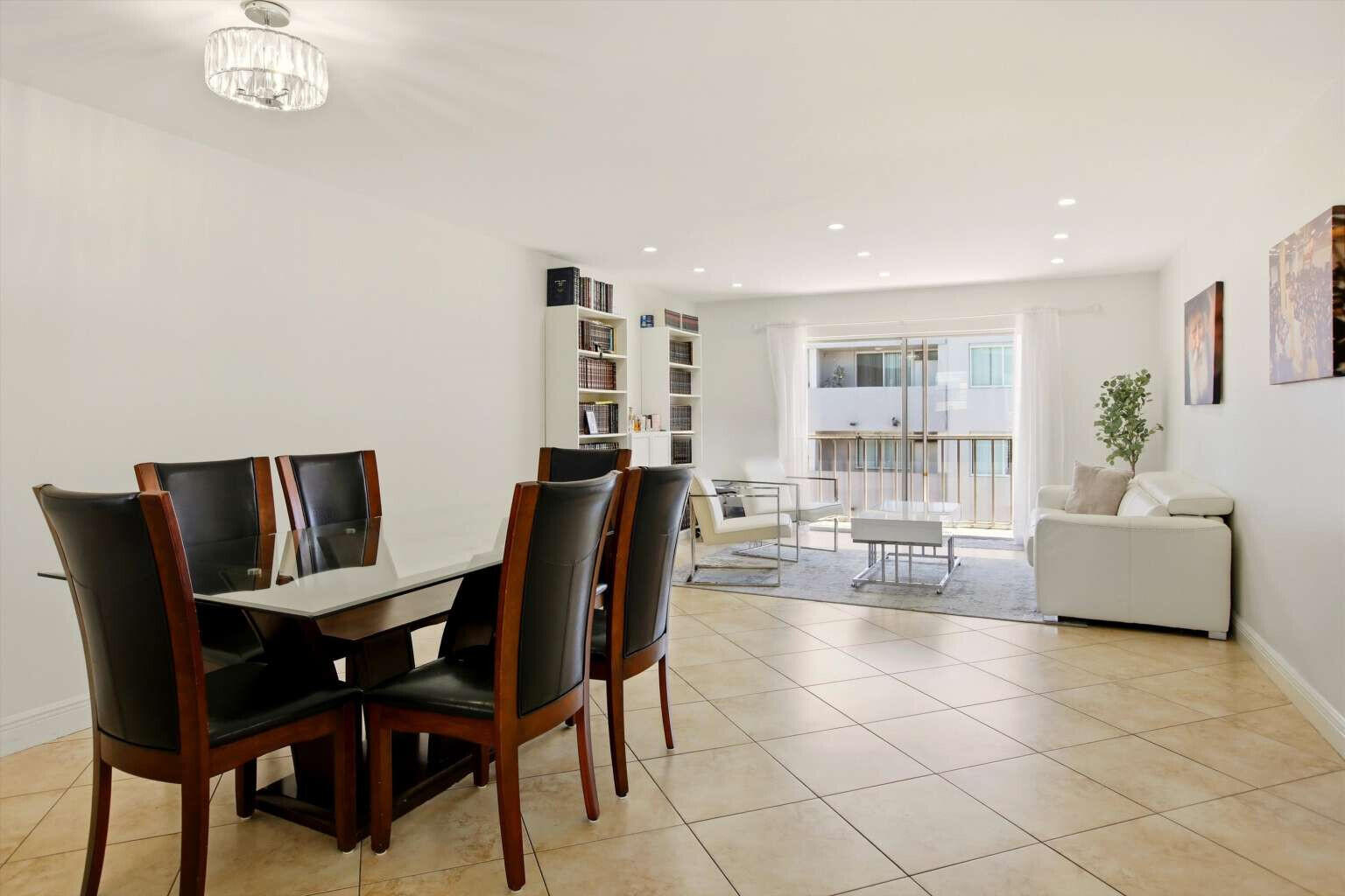 NEW LAND GARDENS CONDO - Residential