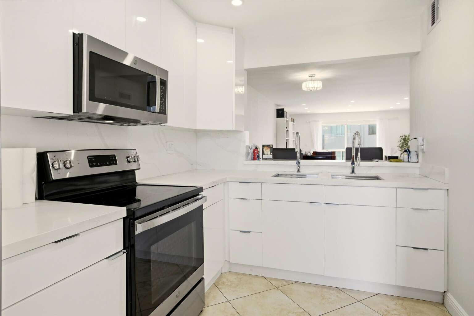 NEW LAND GARDENS CONDO - Residential