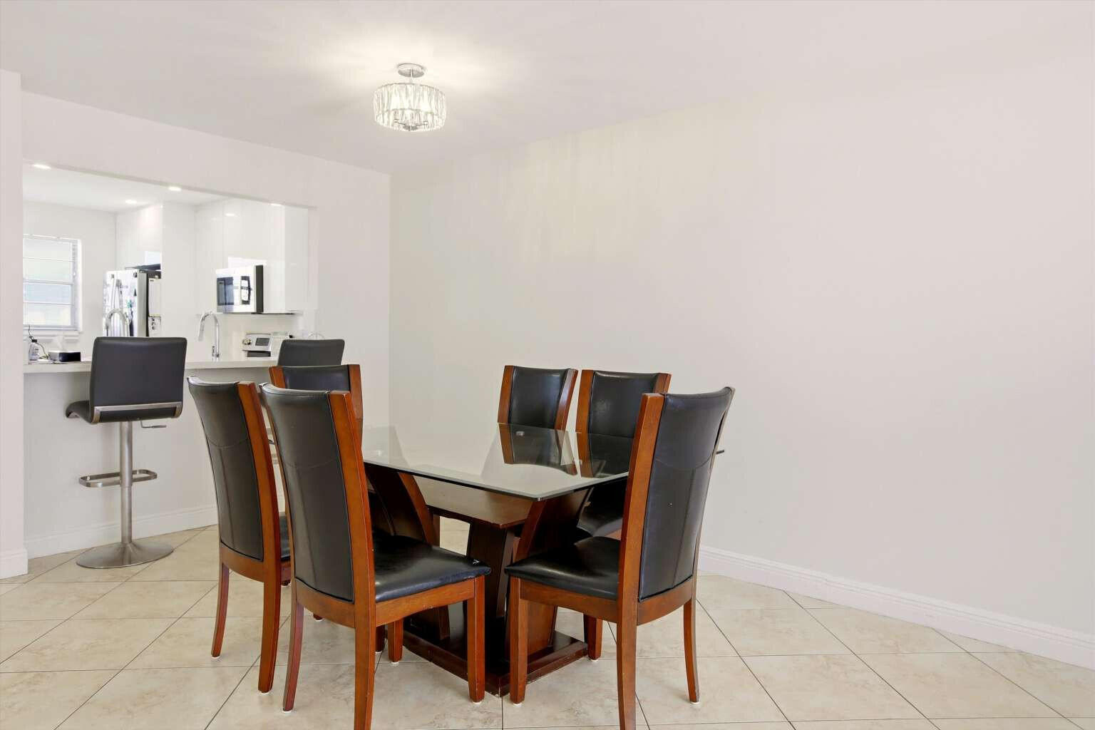 NEW LAND GARDENS CONDO - Residential