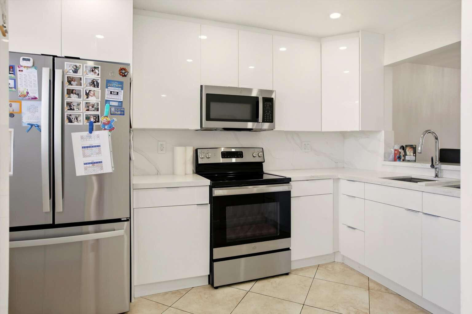 NEW LAND GARDENS CONDO - Residential