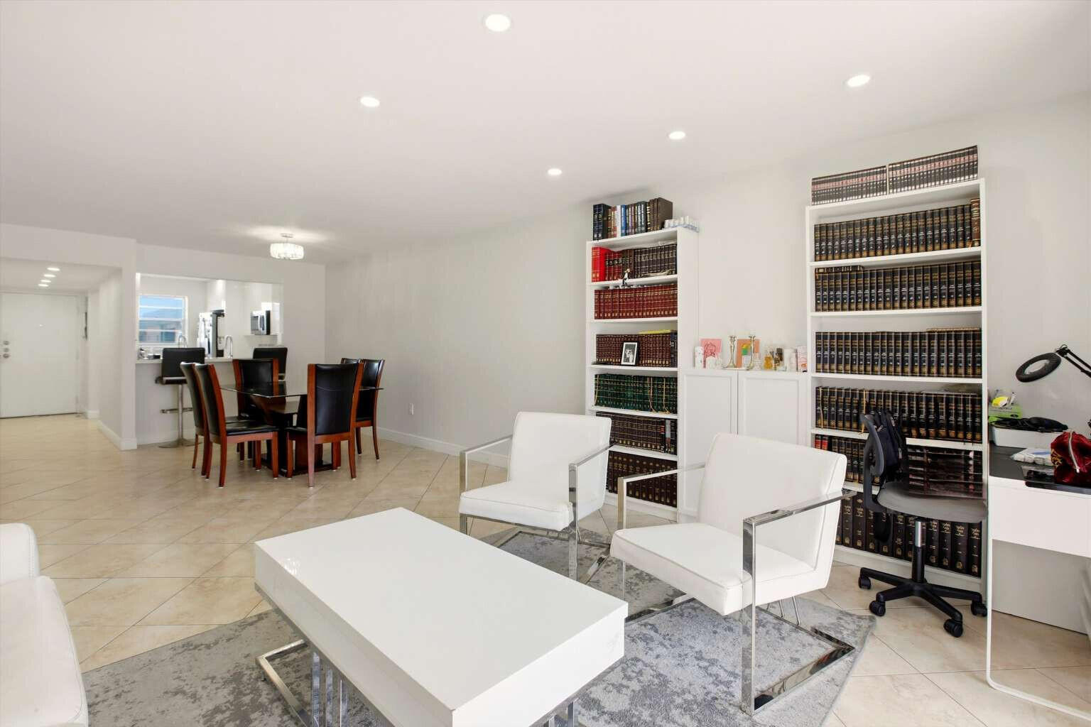 NEW LAND GARDENS CONDO - Residential