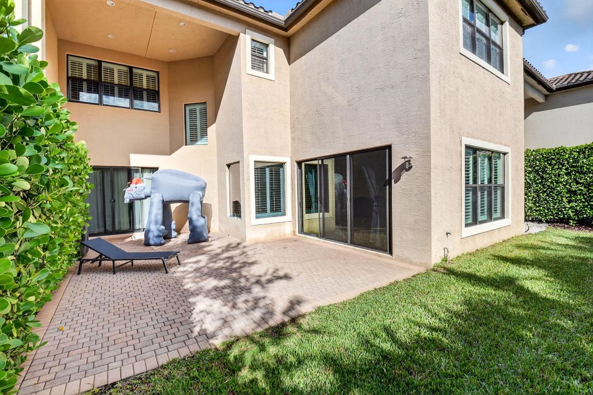 THE BRIDGES - Residential